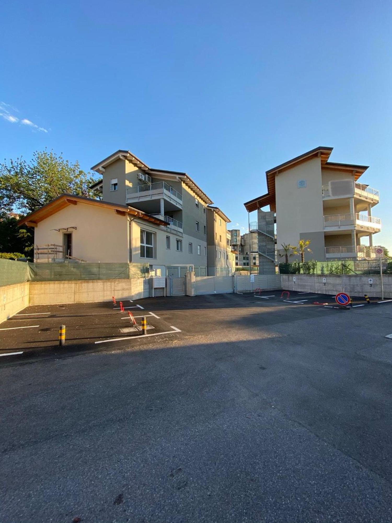 Polly House Lägenhet Lodi Exteriör bild
