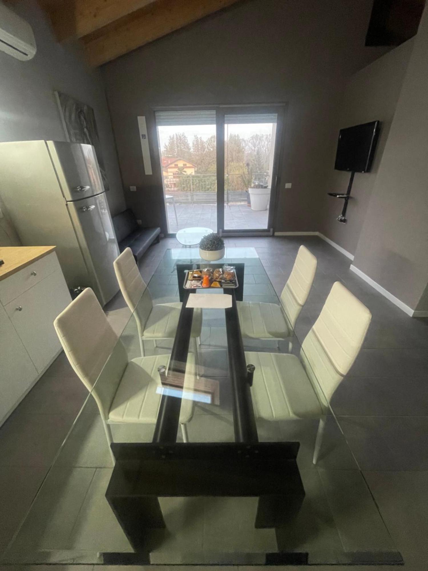 Polly House Lägenhet Lodi Exteriör bild